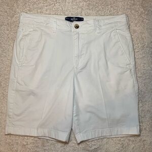 Hollister Chino Shorts, Size 33 x 8”